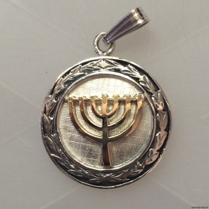 Подвеска золотая менора в серебре Ювелирные изделия из Израиля ( серебро, золото )
